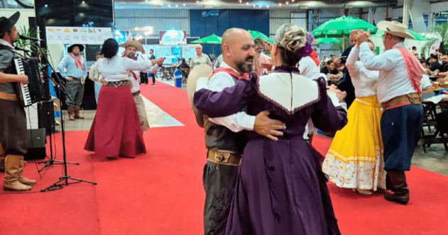 Temas Preferidos - Visitantes da Fimec podem assistir a apresentações culturais diárias